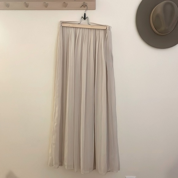 Urban Outfitters Cream Sparkle and Fade Maxi Skirt - Picture 1 of 2